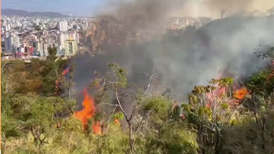 Inc Ndios Atingem Parques Na Regi O Metropolitana De Bh Tv Alterosa